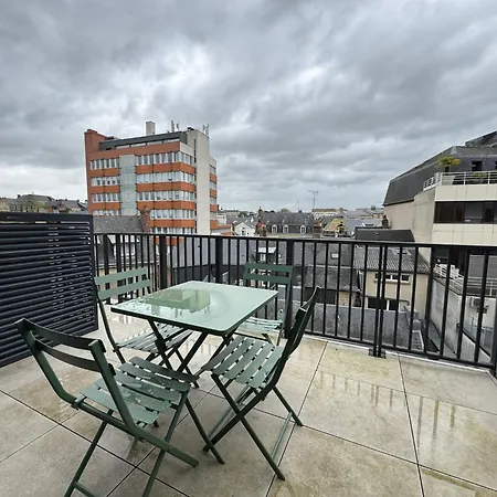 In With Terrace Views *