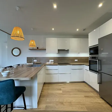 In With Terrace Views Apartment Le Mans