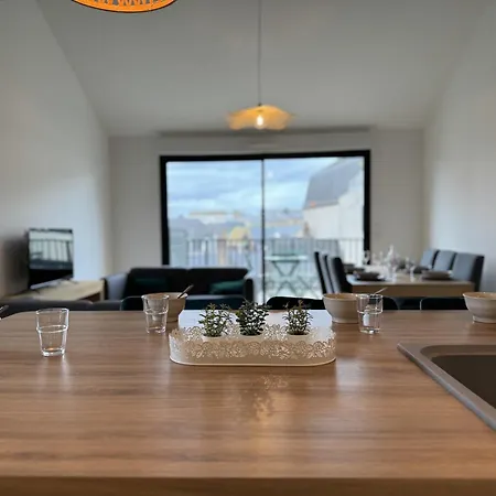 In With Terrace Views *