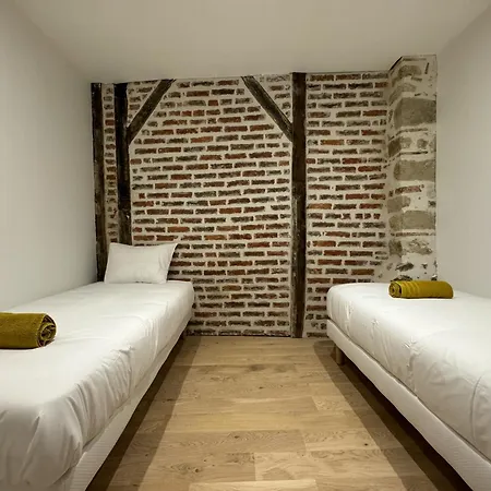 In With Terrace Views Διαμέρισμα Λε Μανς
